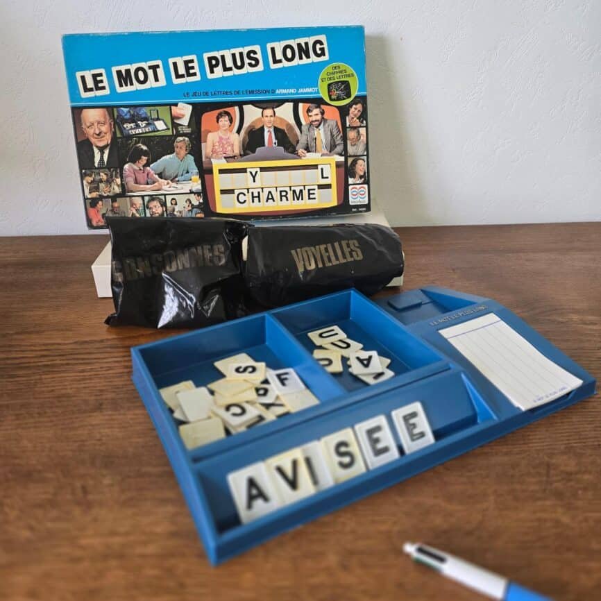 Jeu Le mot le plus long en situation, avec tirage de lettres et sacs Voyelles et Consonnes.