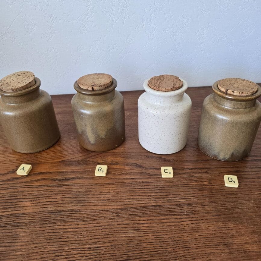 Quatre pots en grès vintage avec bouchon liège – couleurs au choix