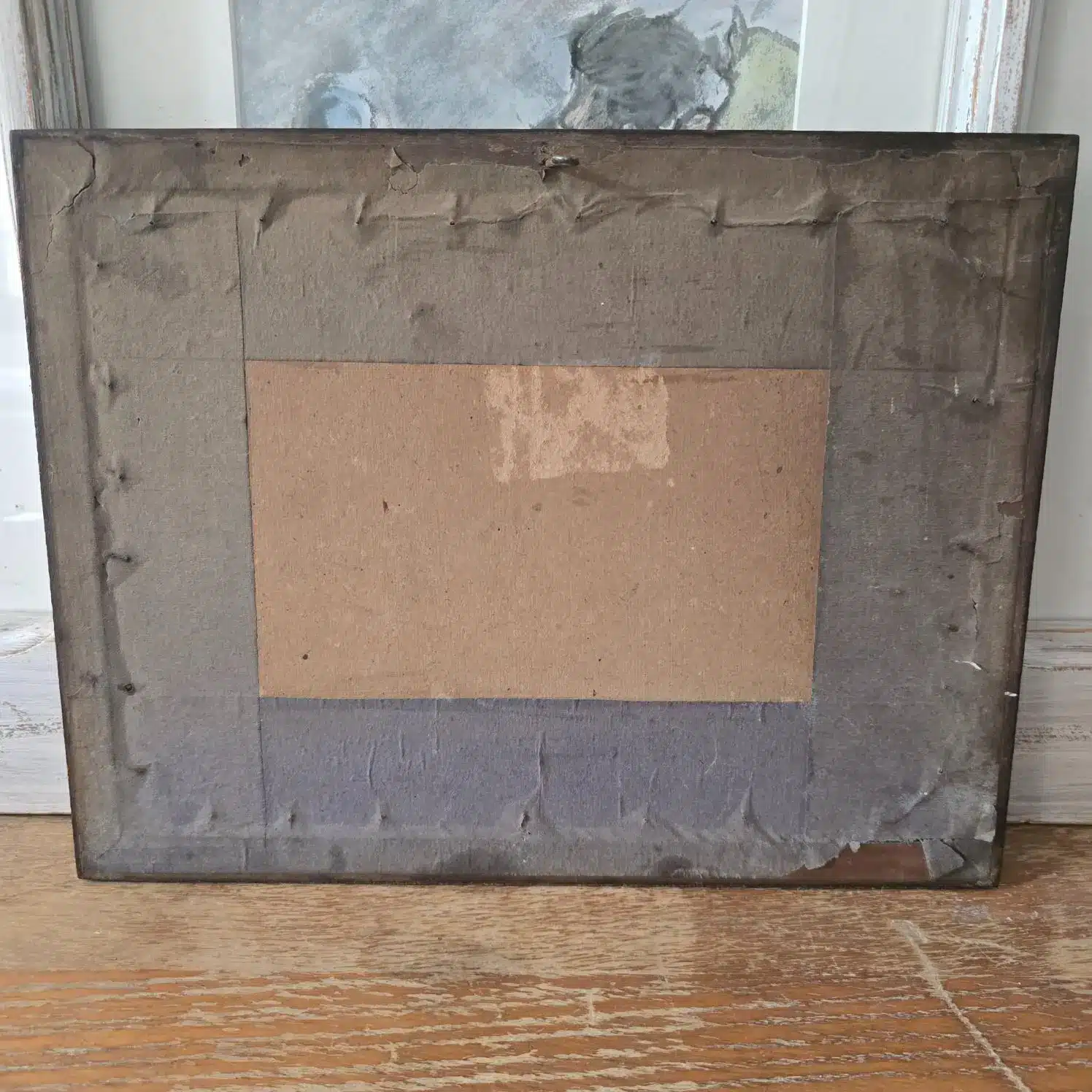 Vue arrière de la gravure ancienne « Un concert de chats » encadrée.