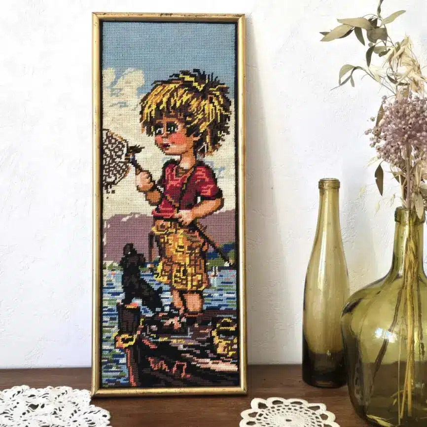 Canevas Paris Margot vintage petit garçon avec épuisette, cadre doré patiné