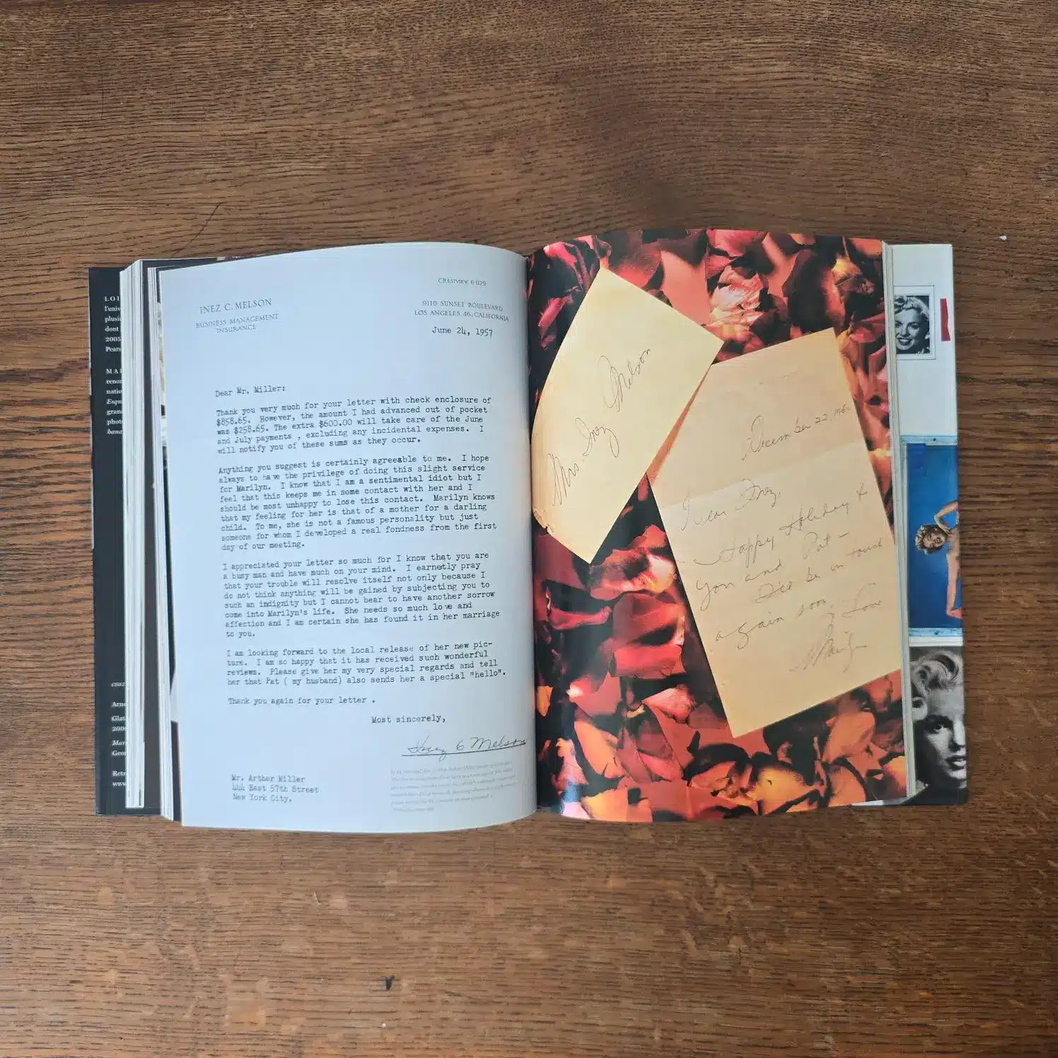 Page intérieure du livre avec reproduction de document personnel de Marilyn Monroe.