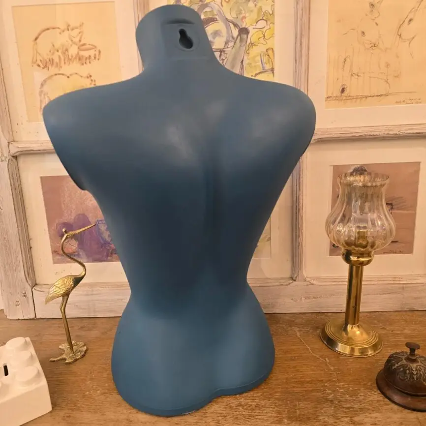 buste-feminin-bleu-deco-design-vintage-