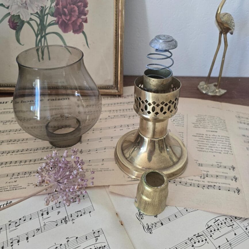 Détail du mécanisme de la lampe Mason flamme constante années 70