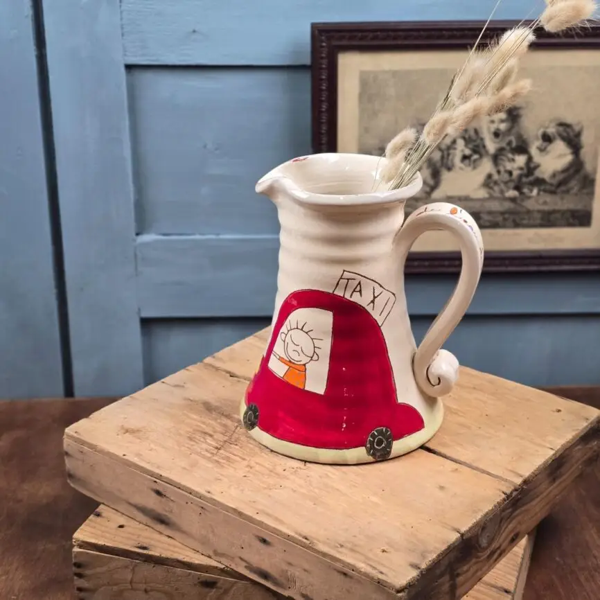 Pichet Muts Salernes utilisé comme vase avec fleurs séchées