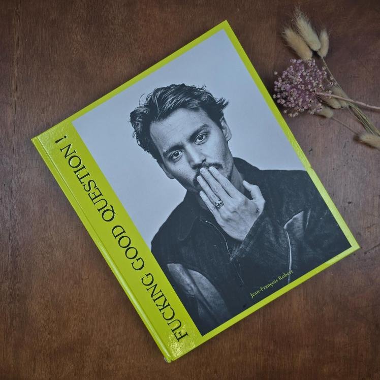 livre-photo-fucking-good-question-robert--
