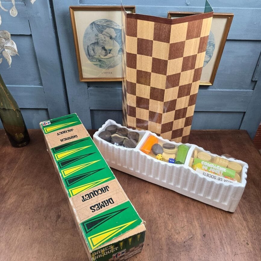 Jeu Dames Jacquet CFJ présenté avec boîte et contenu intact