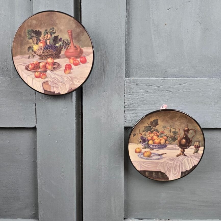 Lot de 2 assiettes décoratives CERAPLAT Espagne – Natures mortes, accrochées au mur