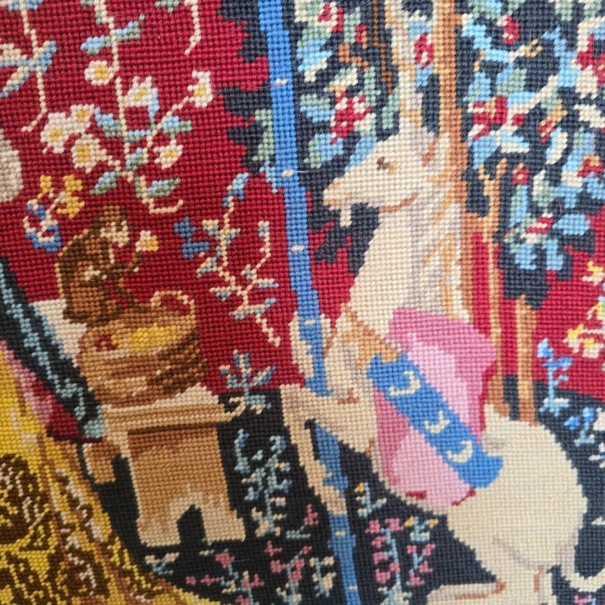 Grand canevas vintage La Dame à la Licorne encadré – Tapisserie médiévale vue rapprochée de la licorne
