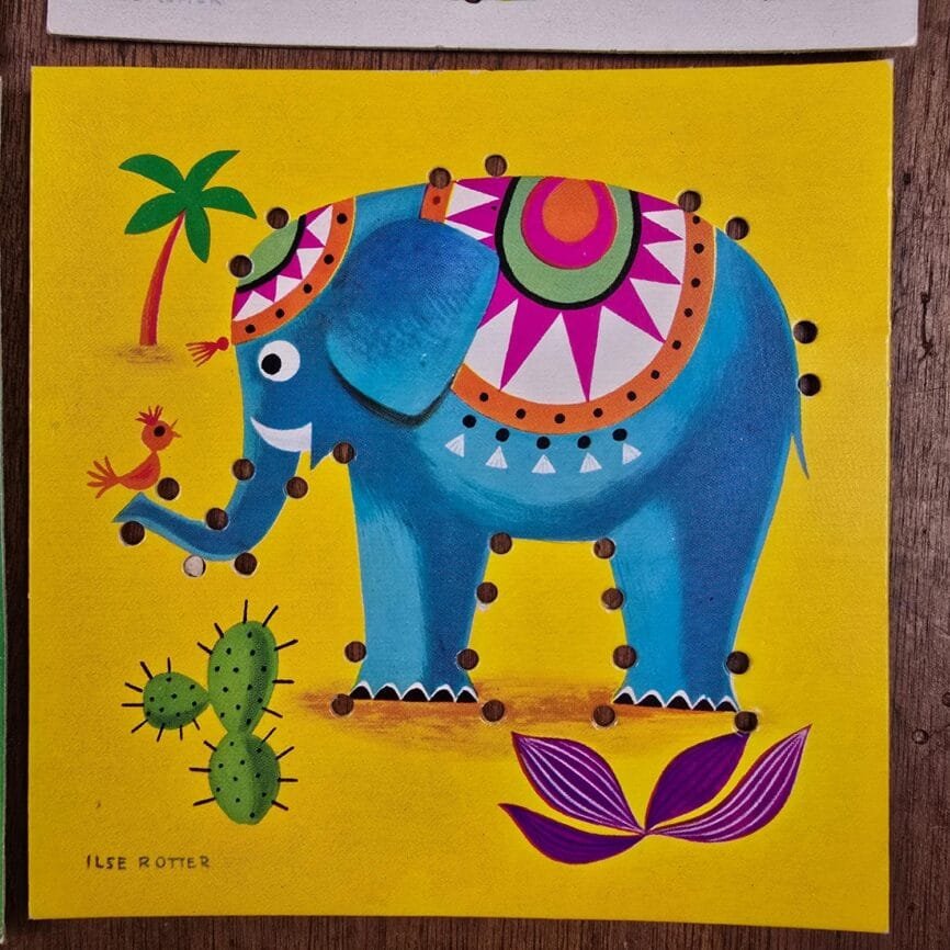 Jeu éducatif vintage Premiers Piquages Fernand Nathan, illustration Ilse Rotter éléphant bleu