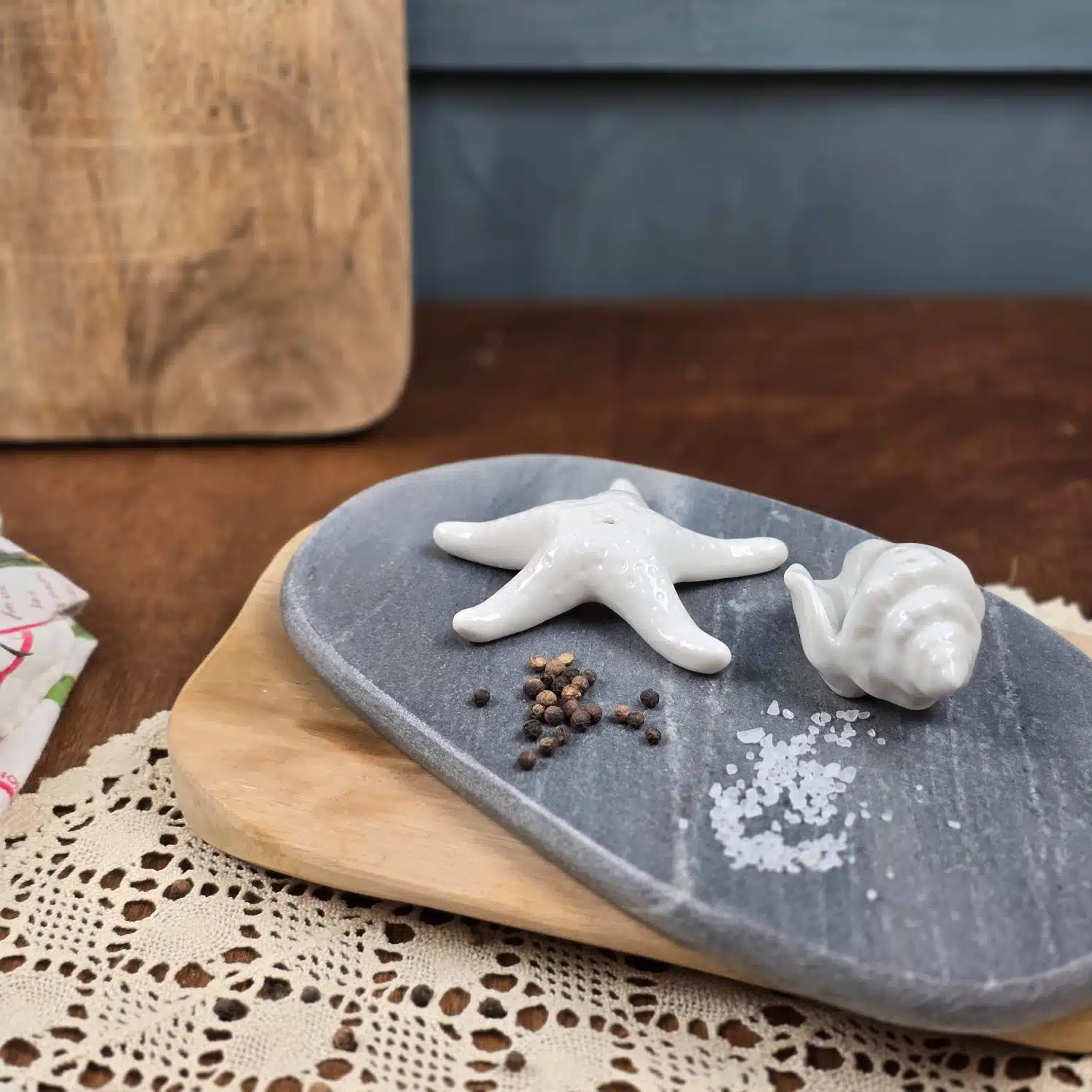 salière poivrière en forme de coquillage et étoile de mer en céramique, esprit vacances bord de mer
