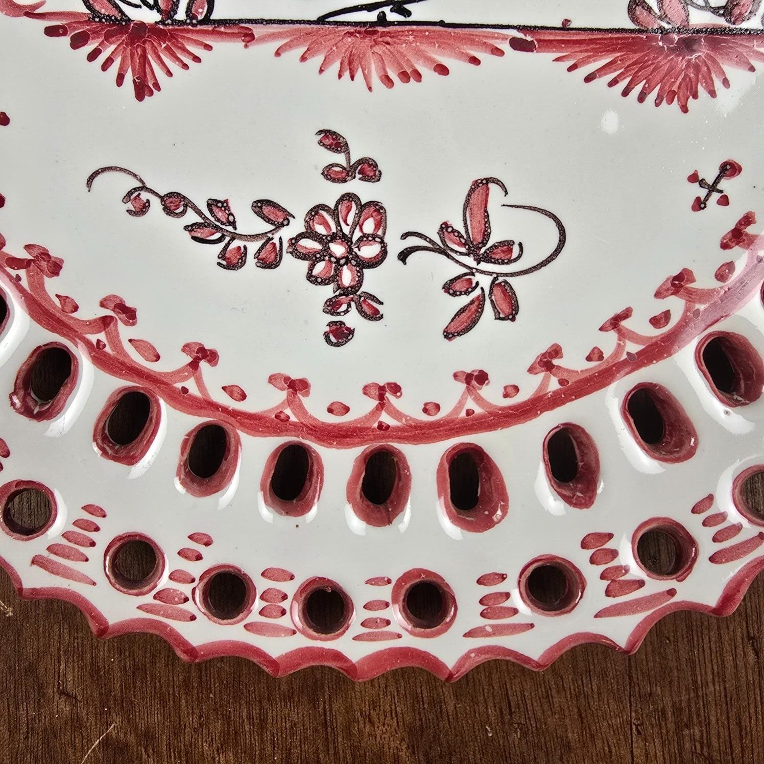 assiette martres tolosa coq rouge fait main artisan vintage