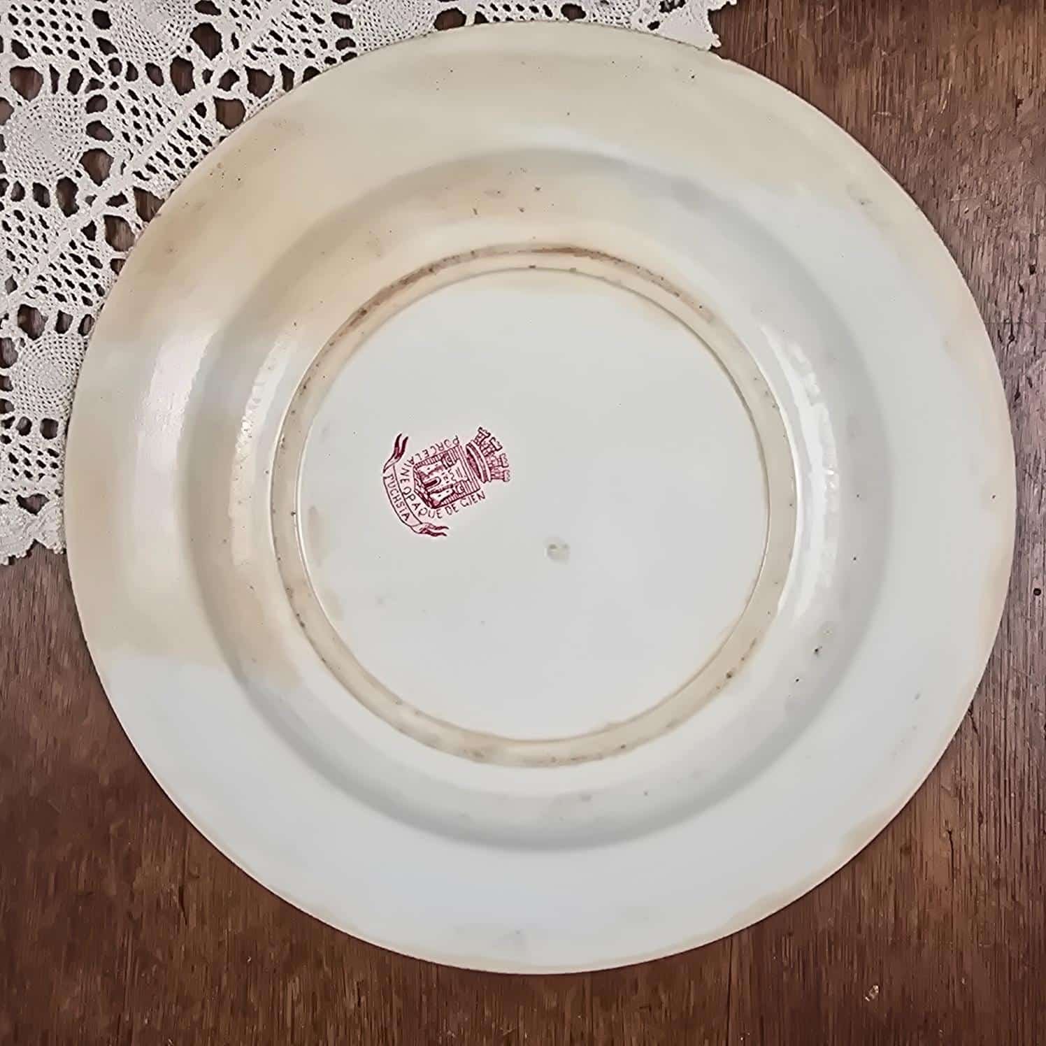 Dos de l'assiette ancienne Gien Fuchsia numéro 5