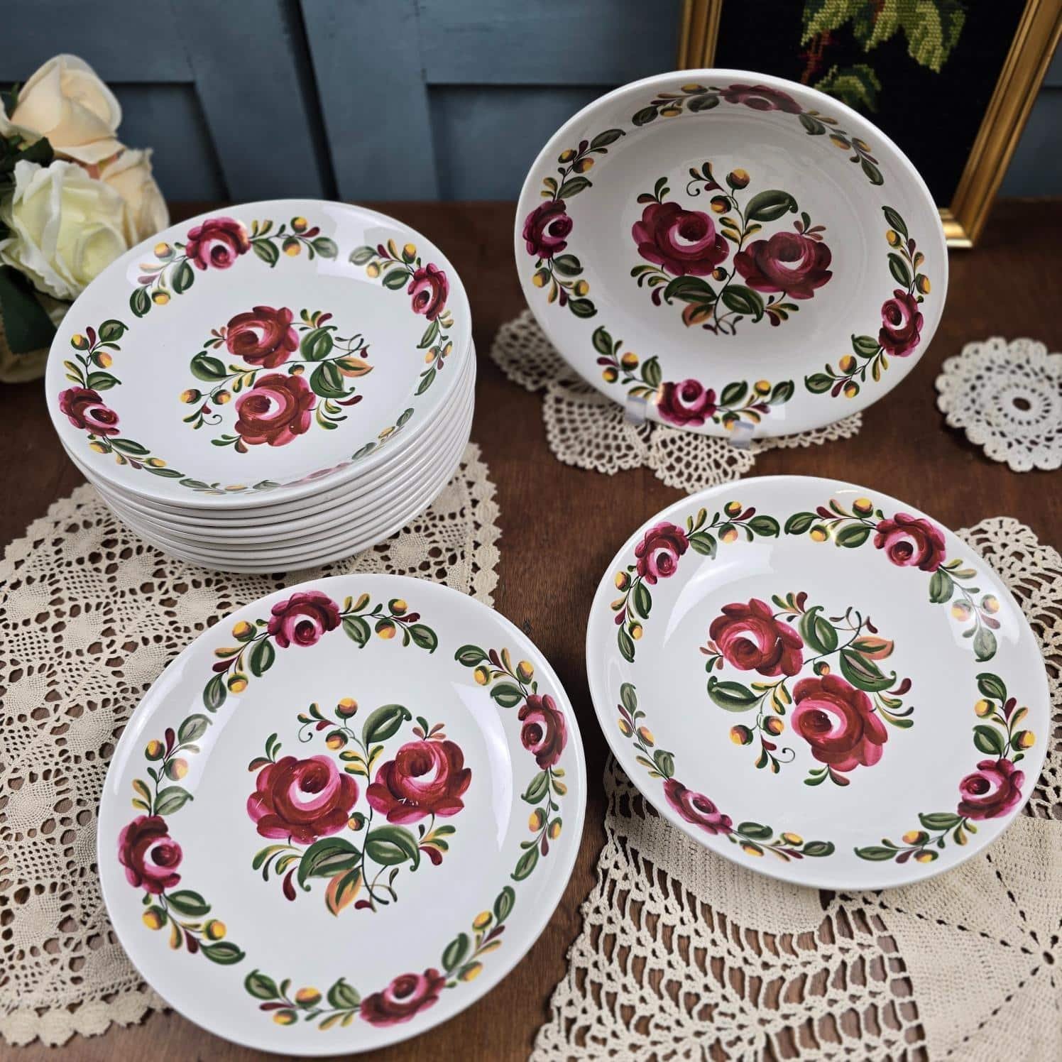 assiette ottawa moulin loups fleurs folklorique vintage