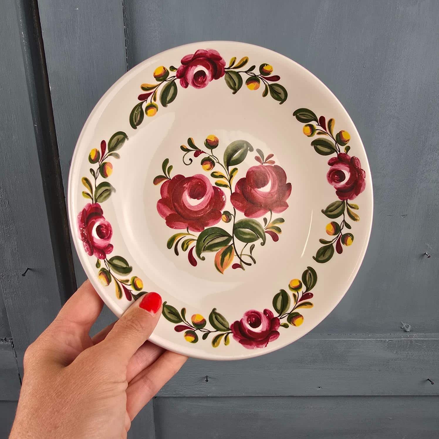 assiette ottawa moulin loups fleurs folklorique vintage