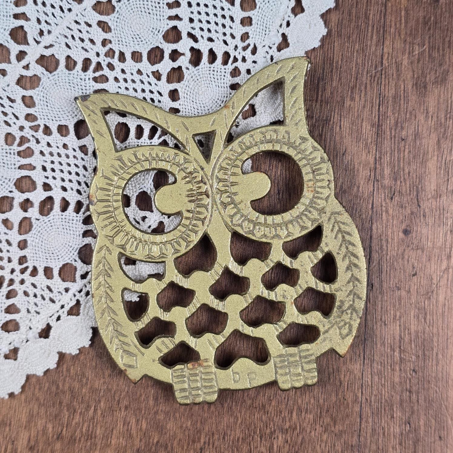 dessous plat hibou vintage metal dore zoomorphe