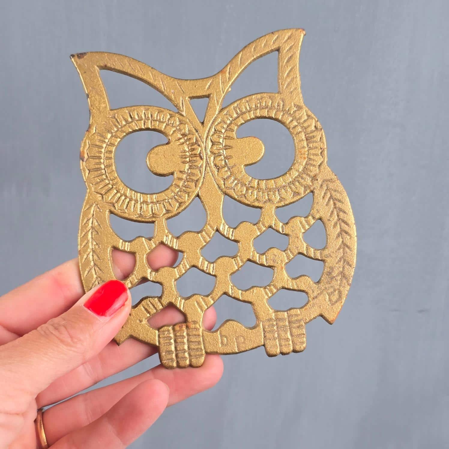 dessous plat hibou vintage metal dore zoomorphe