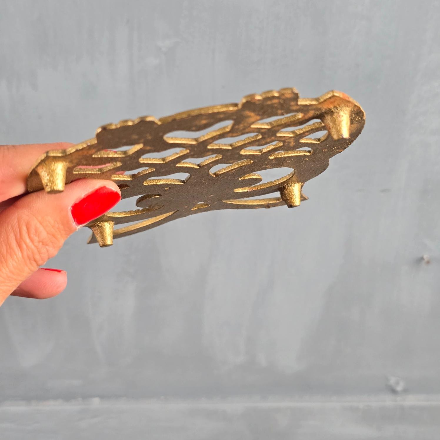 dessous plat hibou vintage metal dore zoomorphe
