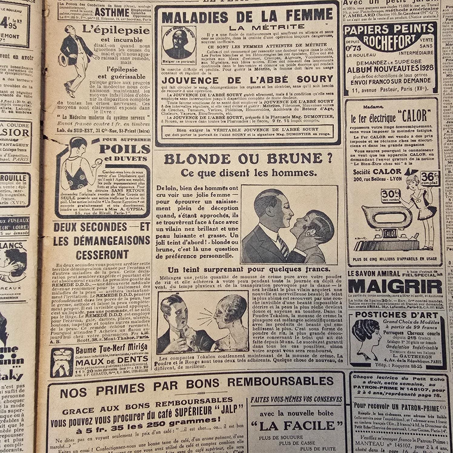 Page publicitaire d'un des numéros du lot de magazines « Le Petit Écho de la Mode » de 1922, les maladies de la femme, l'épilepsie, les poils et duvet, maigrir...
