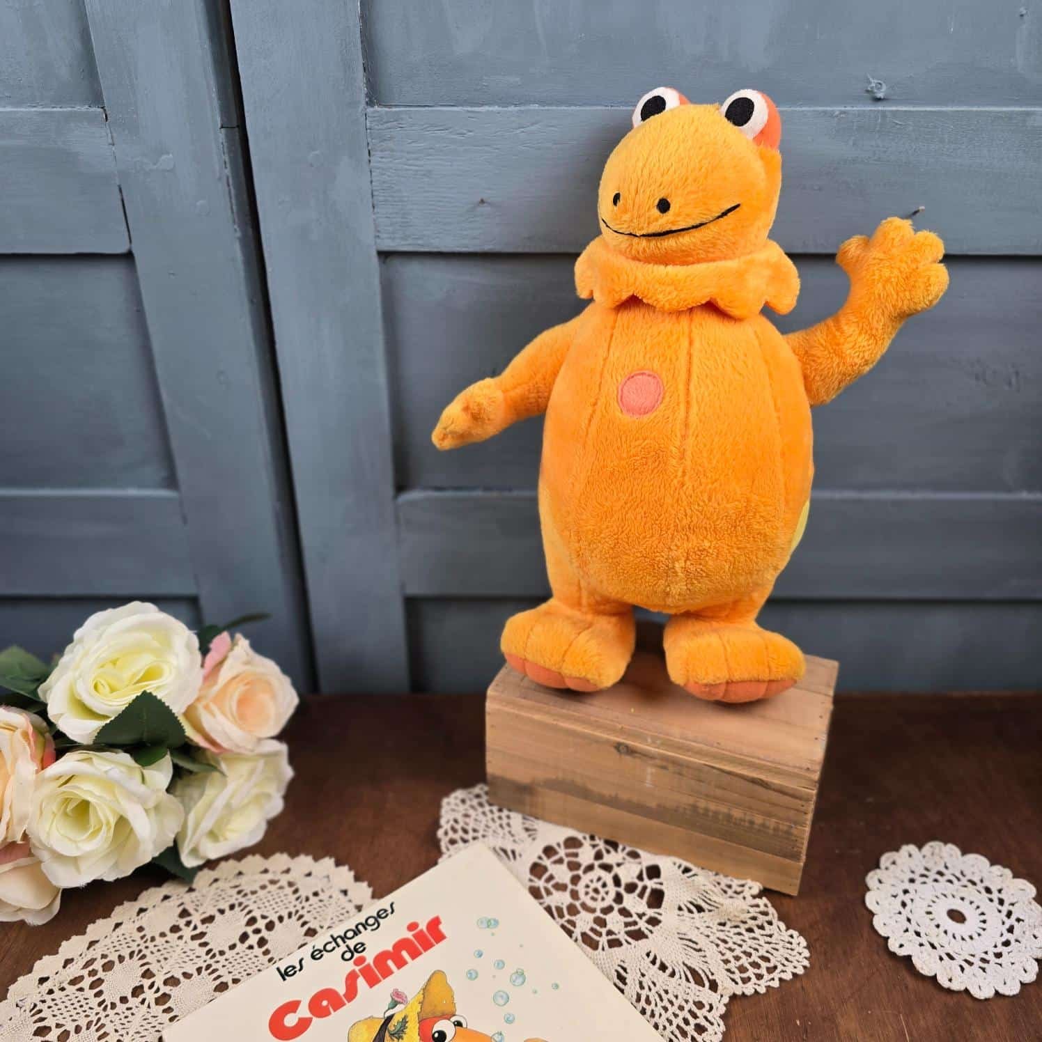 Peluche parlante Casimir TOMY 2002, ambiance vintage