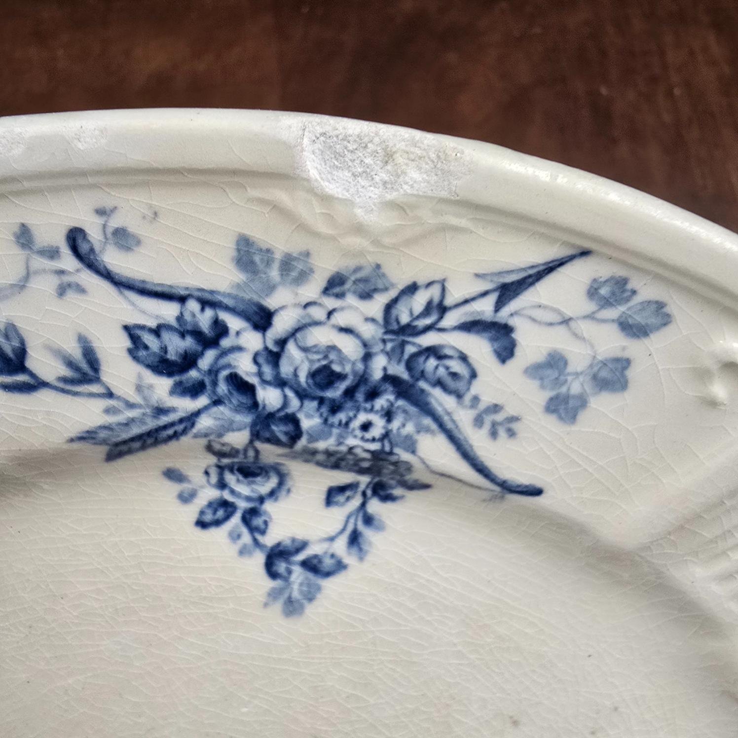 plat gien colombes bleue annees ancien
