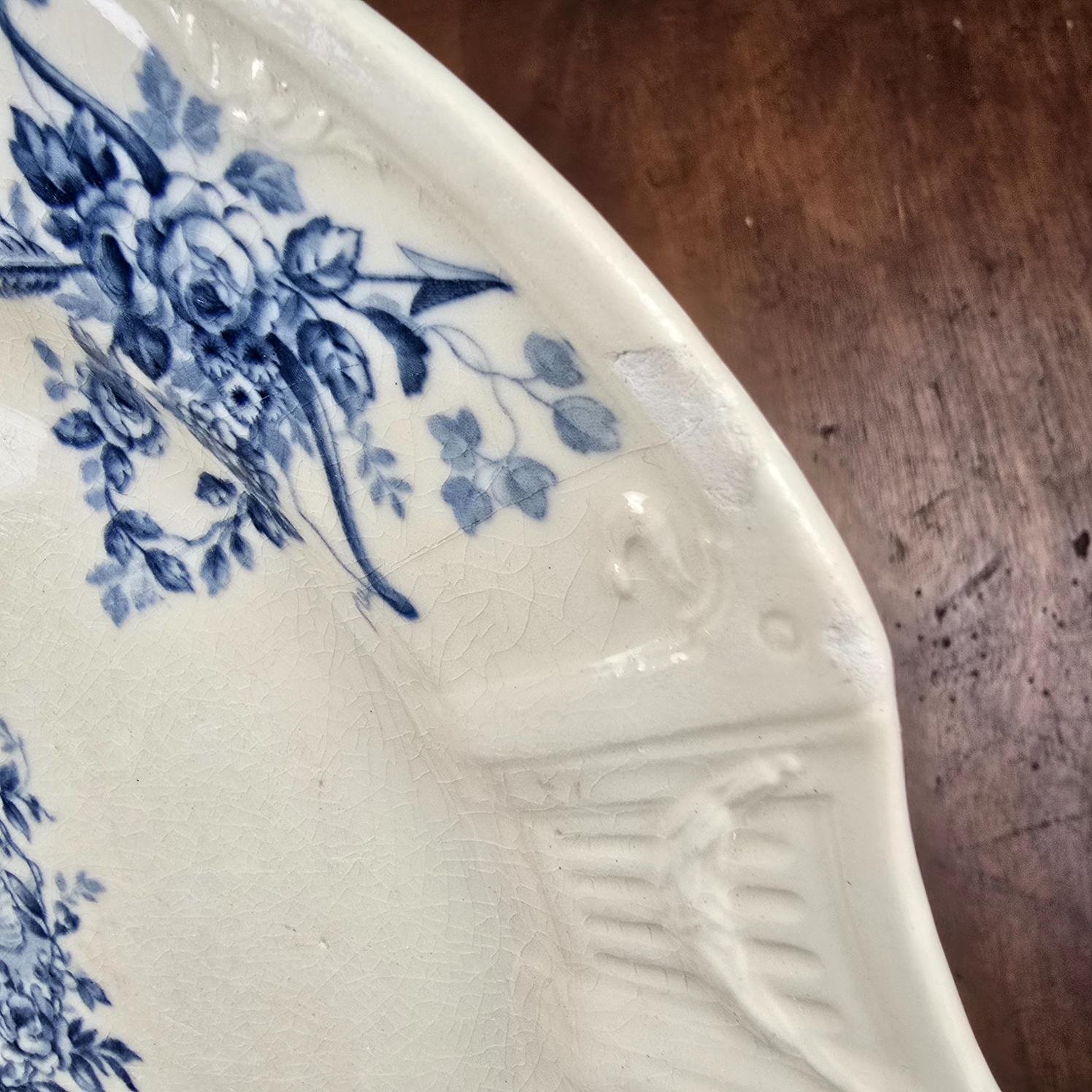 plat gien colombes bleue annees ancien