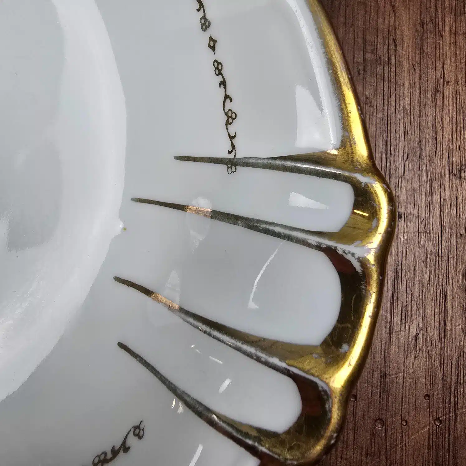 plat ovale en porcelaine vierzon oiseaux fleurs dores vintage
