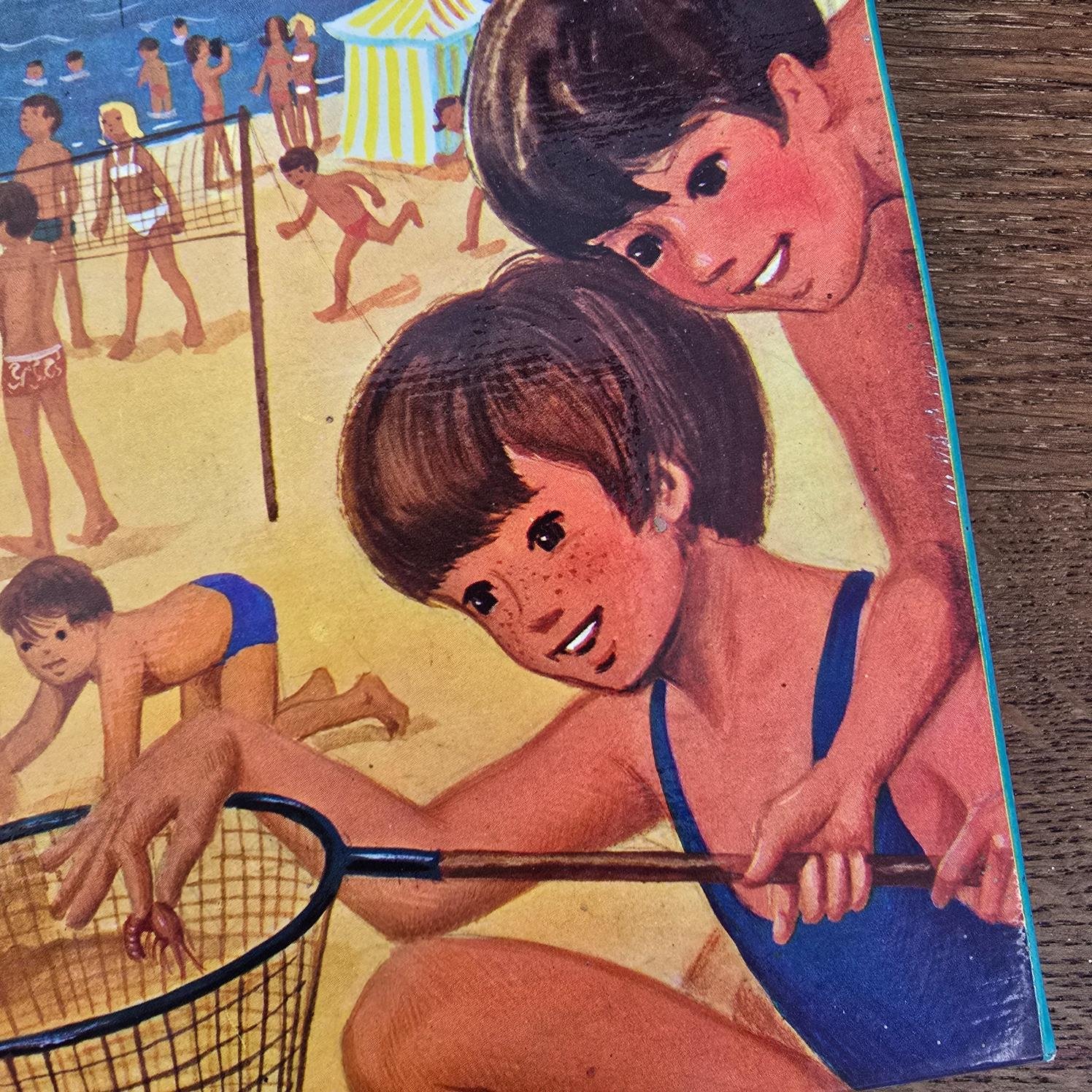 Gros plan des visages d’enfants illustrés sur le puzzle Fernand Nathan