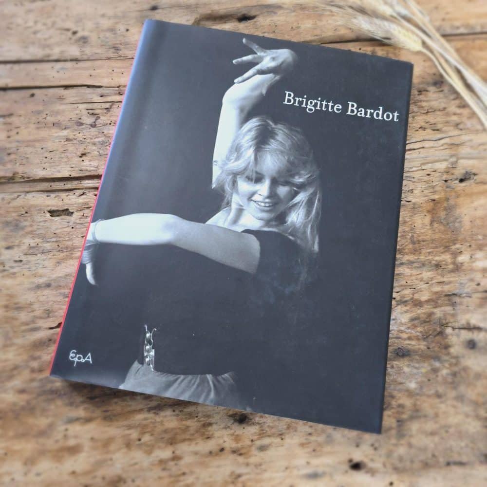 Couverture du livre "Brigitte Bardot", photo en noir et blanc, édition EPA 2005