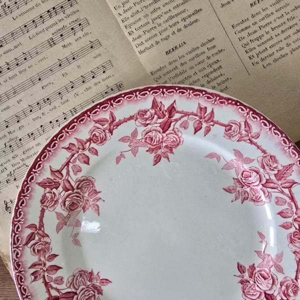 brocante-assiette-ancienne-rose-