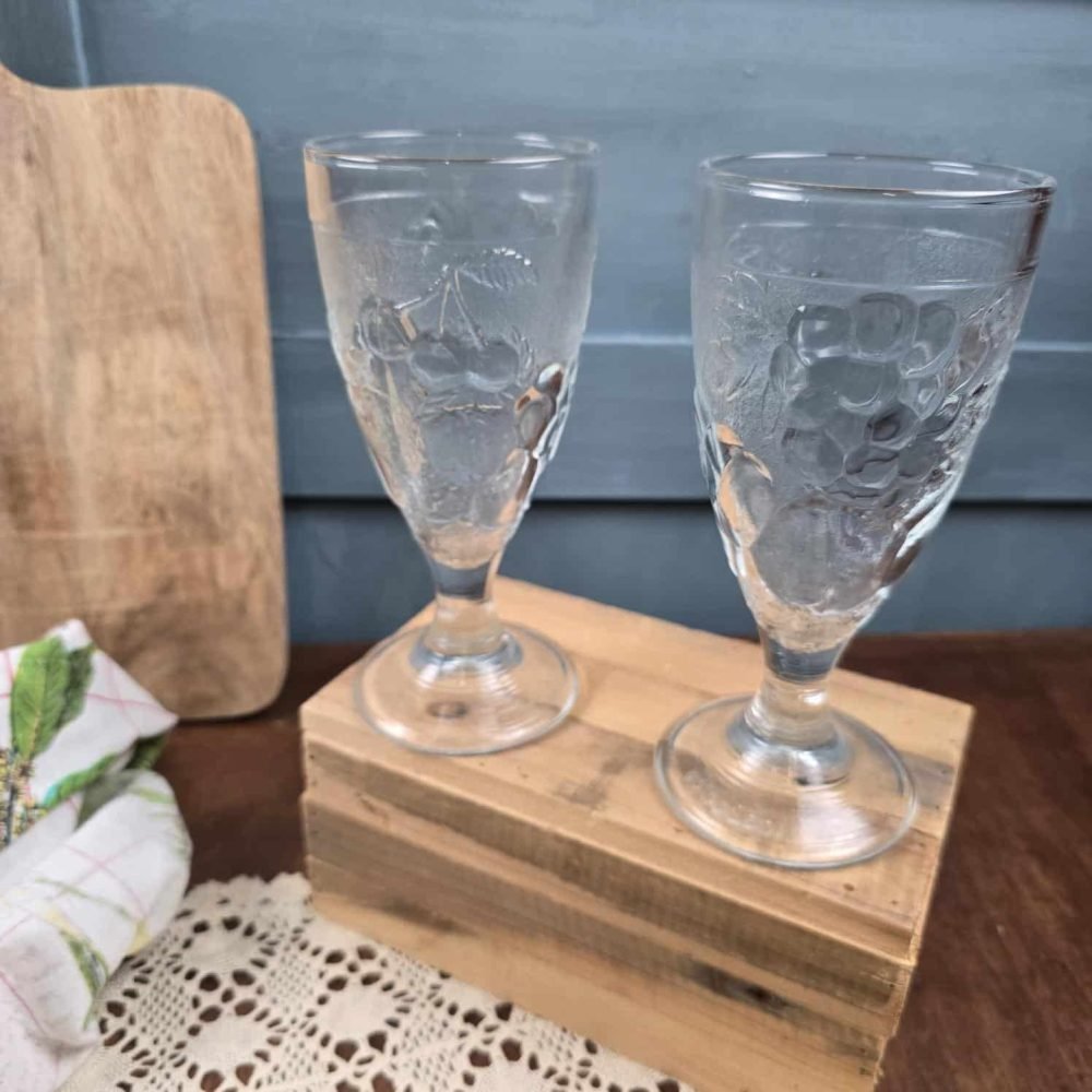 Lot de 2 coupes à glace vintage CODEC décor fruits en relief – Verre moulé, ambiance vintage