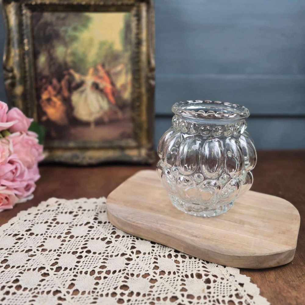 Globe en verre moulé transparent – Luminaire au décor bullé dans ambiance vintage