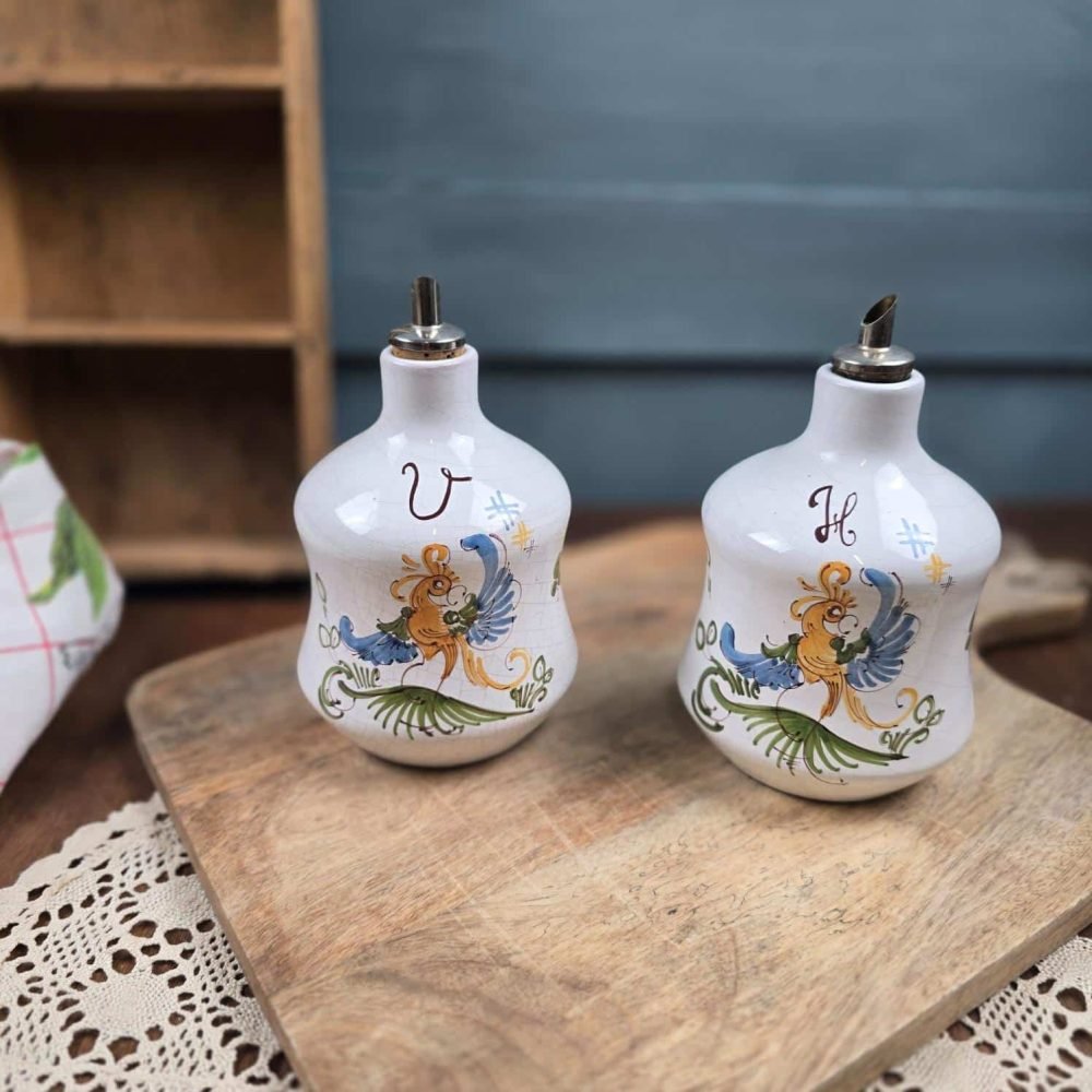 Ensemble huile et vinaigre Moustiers décor oiseaux – Céramique craquelée vintage, ambiance vintage