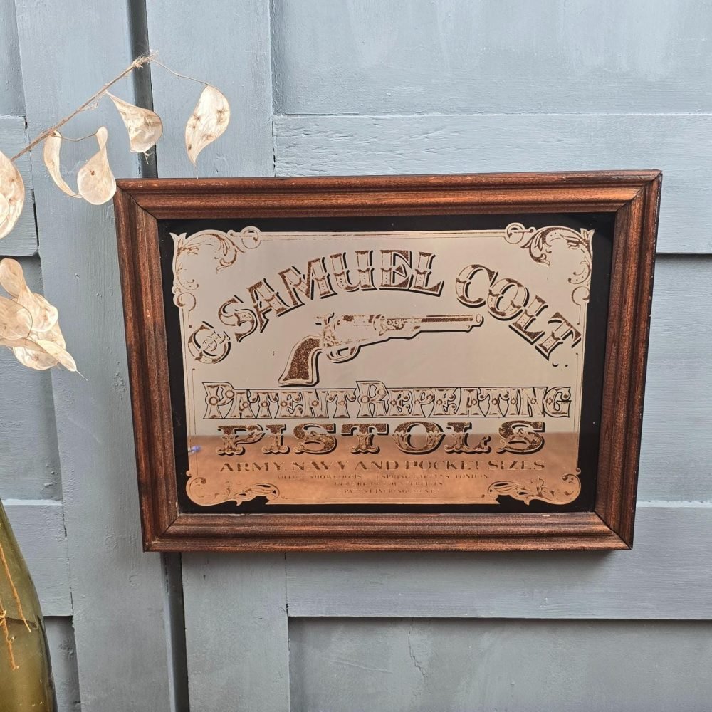 Miroir sérigraphié Samuel Colt vintage sur fond bleu