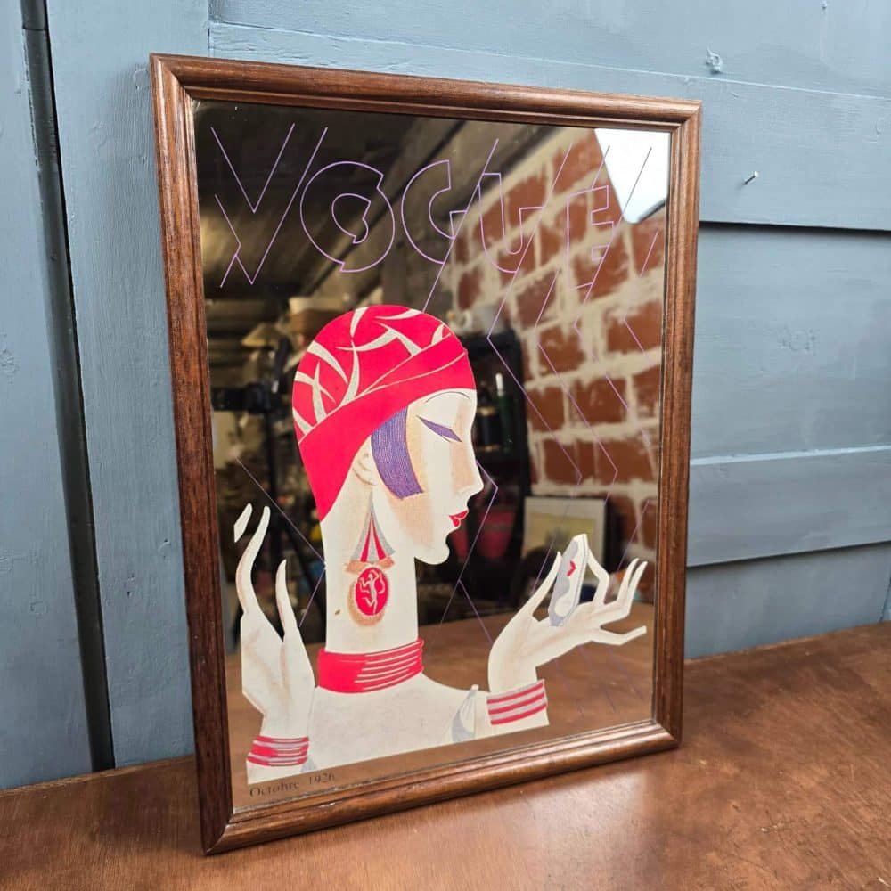 Miroir VOGUE avec encadrement bois et décor géométrique violet.