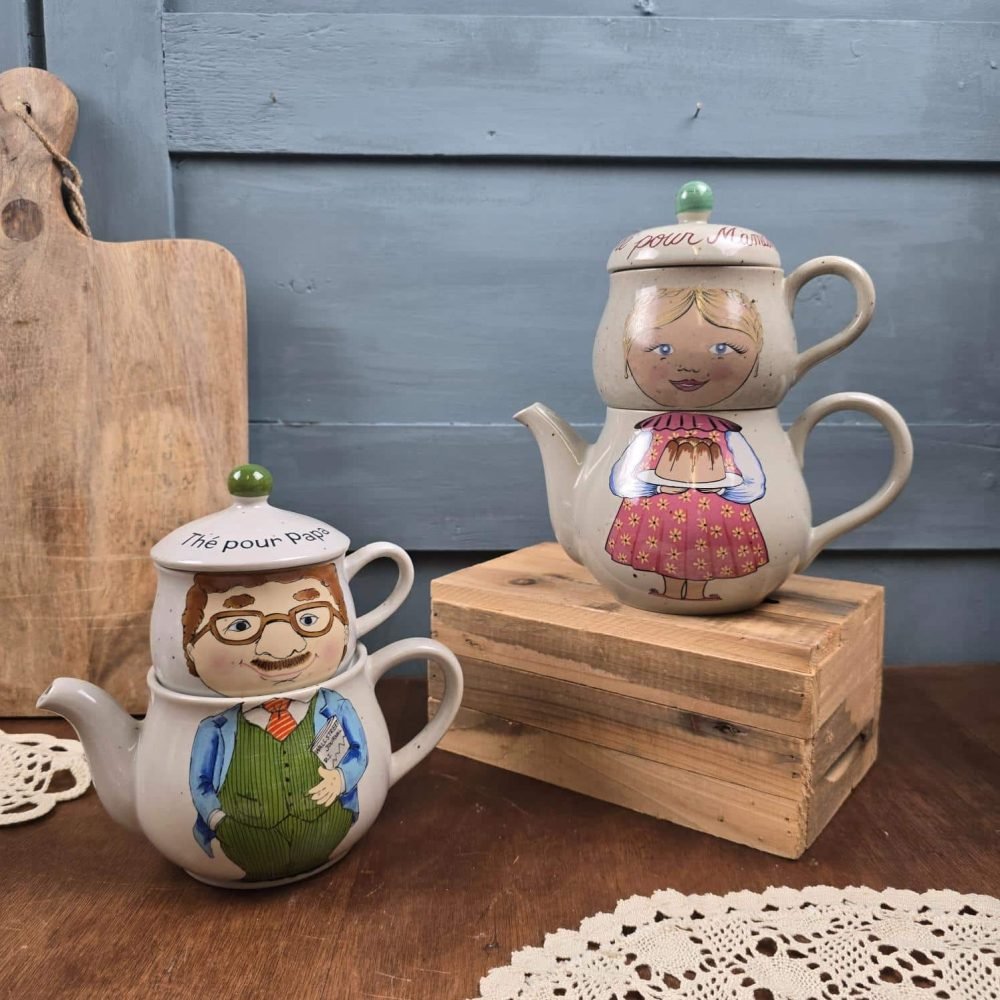 Lot théière et tasse superposable vintage – Thé pour Papa & Thé pour Maman, ambiance vintage