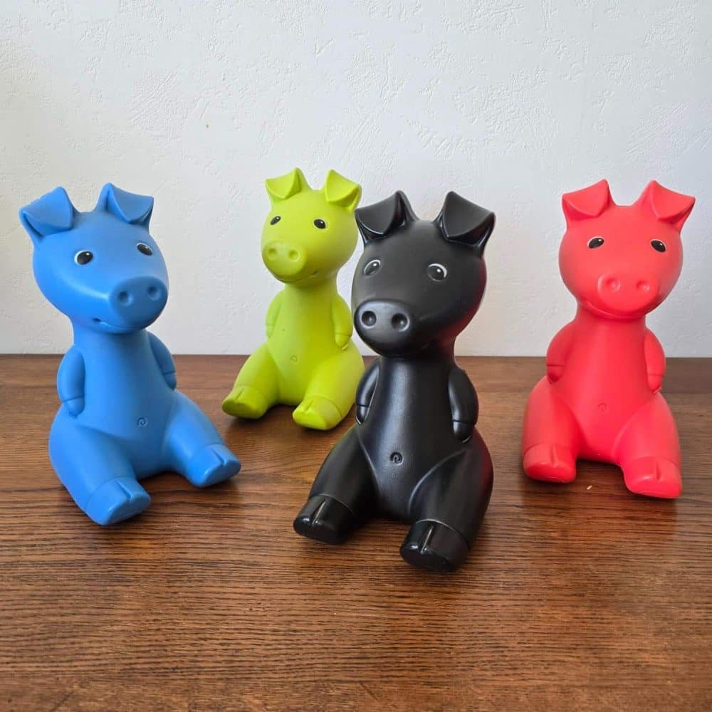 Vue d'ensemble des 4 tirelires Gullgris IKEA Vintage