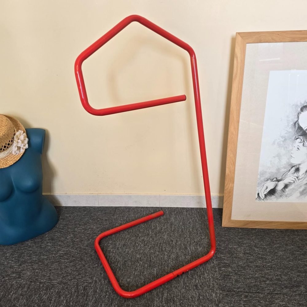 valet ikea niels gammelgaard designer metal rouge annees